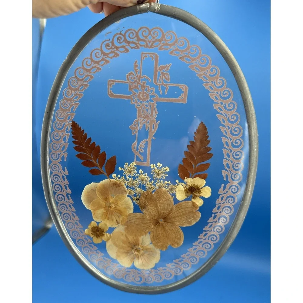Vintage Dried Pressed Flowers Pewter Frame Window Suncatcher Cross Spiritual
